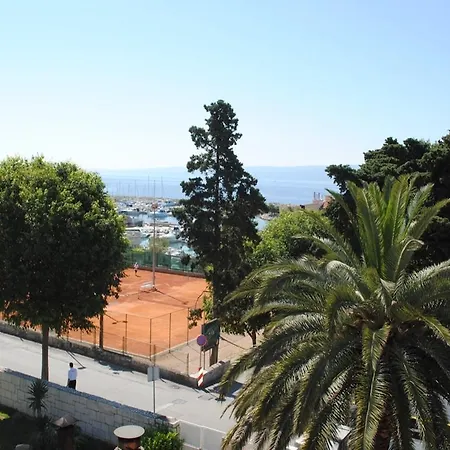 Fantastic דירה *